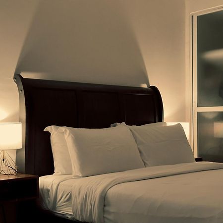 Harman Suites Moalboal Kültér fotó